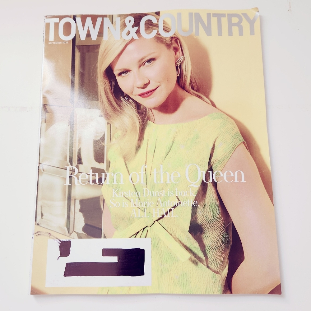 🍭7/$15 Town & Country Magazine September 2025 Kirsten Dunst